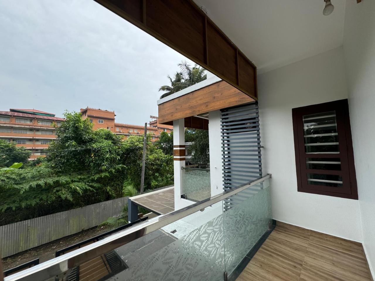 Venice Rosedale Alappuzha Exterior photo